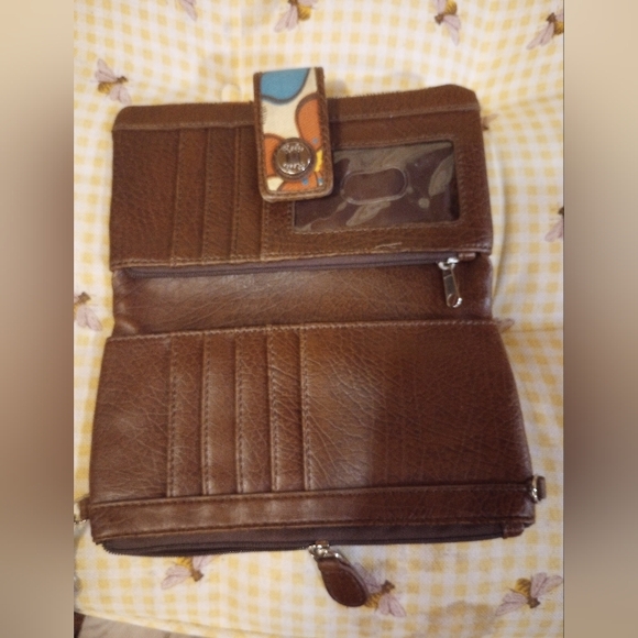 Colorful Floral Relic Wallet - Picture 3 of 6